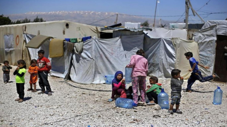 "إيكونوميست": حكومة لبنان تعمل على طرد اللاجئين السوريين من البلاد